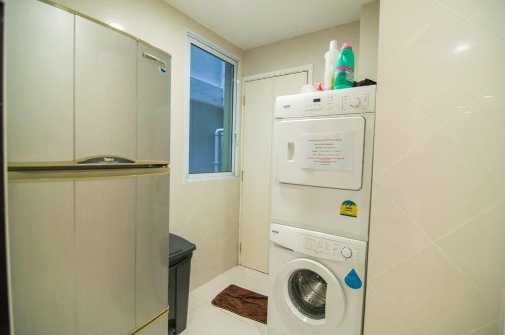 Ace Suites Singapore Bagian luar foto