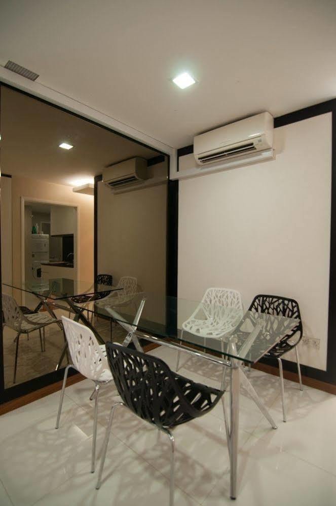 Ace Suites Singapore Bagian luar foto